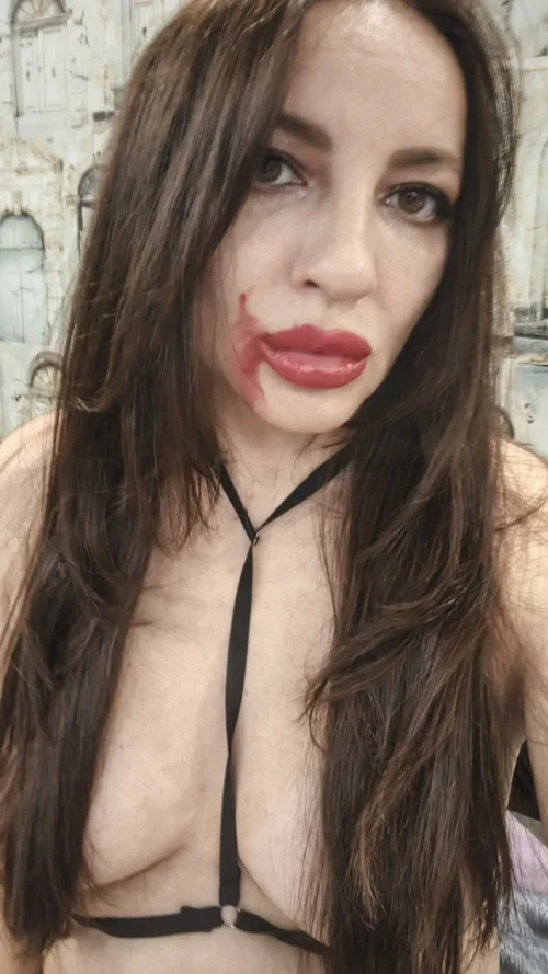 Zdjęcie z posta SonaSage: Moje usta po intensywnej zabawie... Szminka wszędzie! #rozmazanaszminka #szminka #mokreusta #usteczka #teasing #slodka #kuszenie… (2/2)